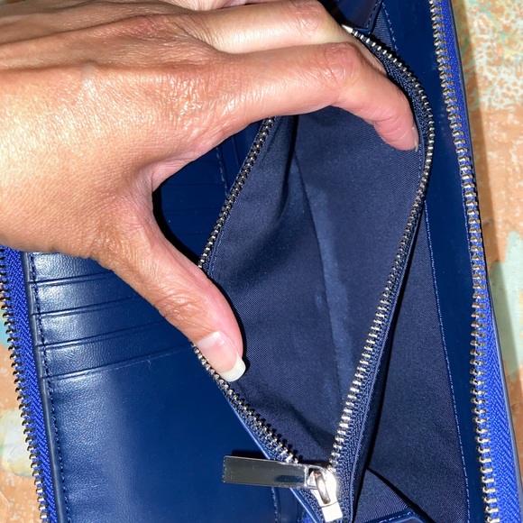 Wallet - Picture 3 of 3